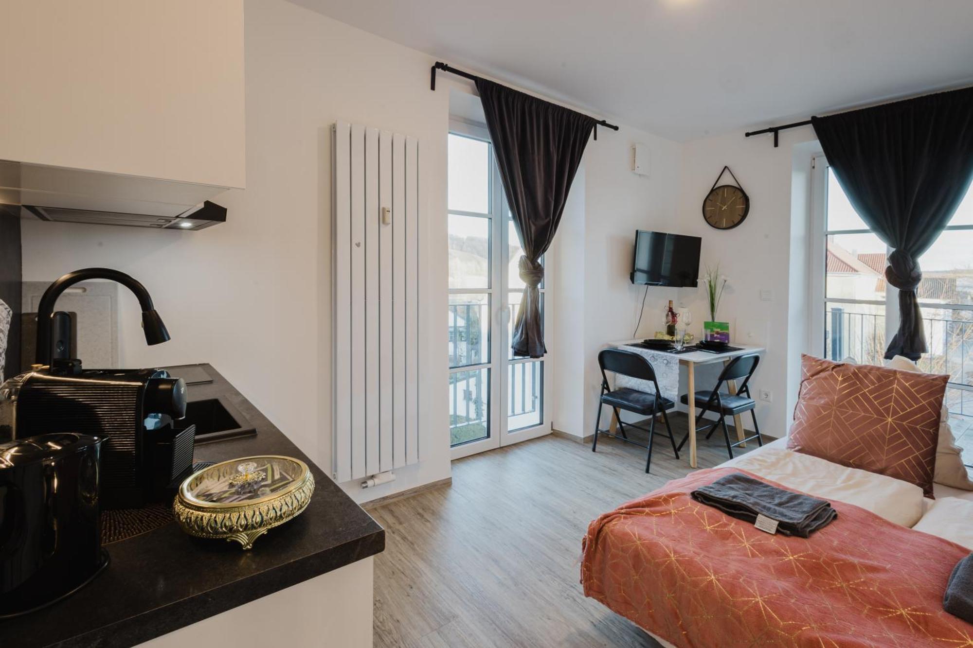 Apartment 24-7 Living Passau - Cozy - Balcony - Kitchen *