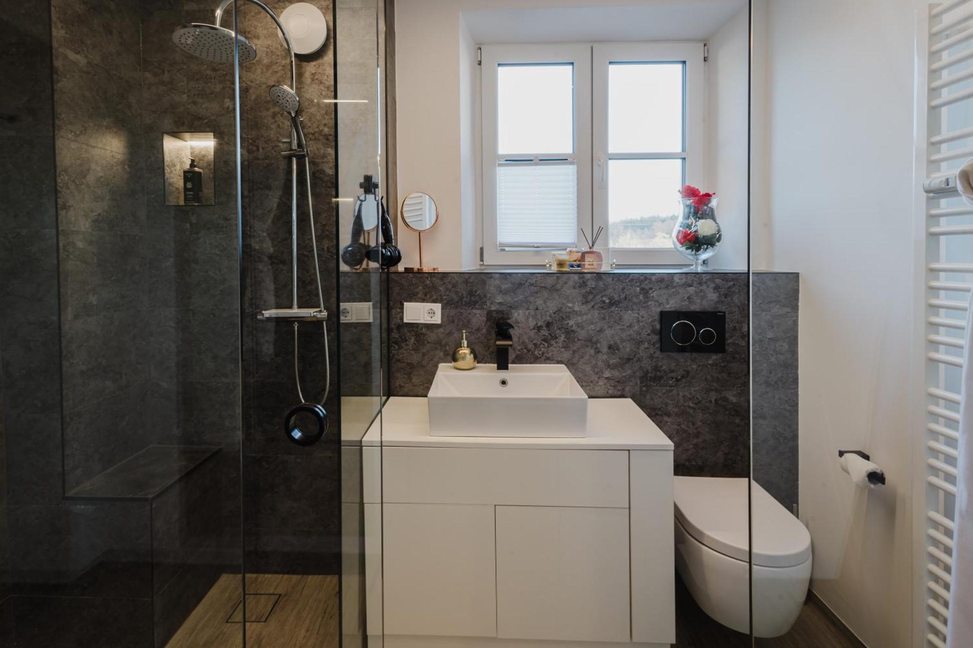 24-7 Living Passau - Cozy - Balcony - Kitchen * Tiefenbach (Passau)
